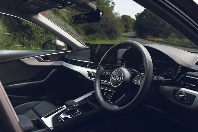Audi A4 Saloon 35 TFSI Black Edition 4dr S Tronic [Comfort+Sound] image 9