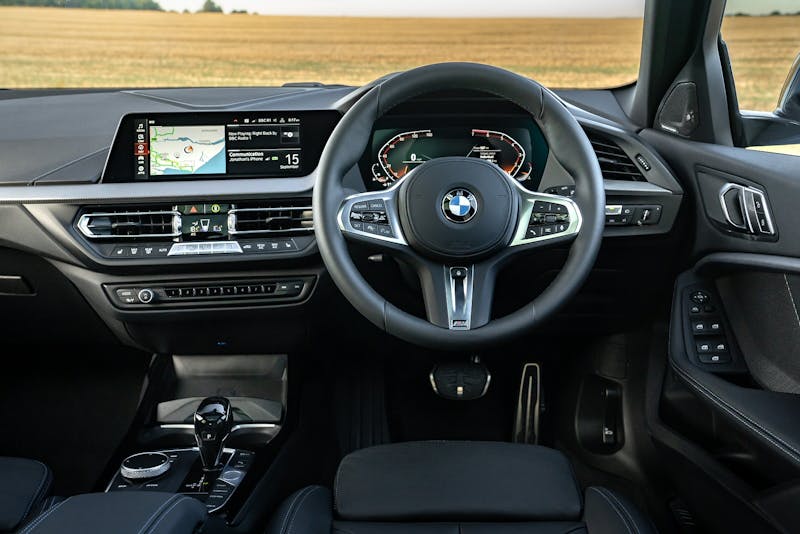 BMW 1 Series Hatchback 118i [136] SE 5dr [Live Cockpit Professional] image 8